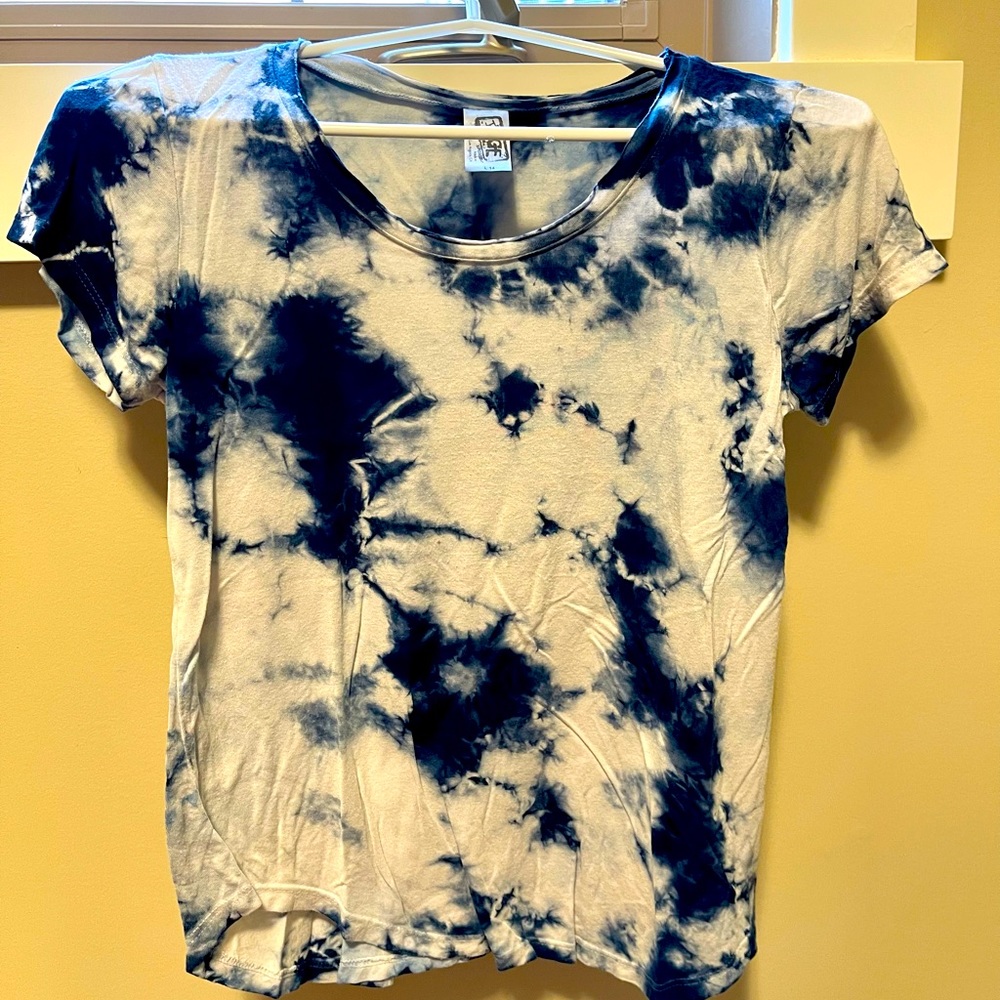 Edge, youth girls, blue tie dye T-shirt